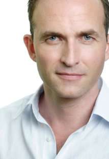 Актер Стефен Хоган