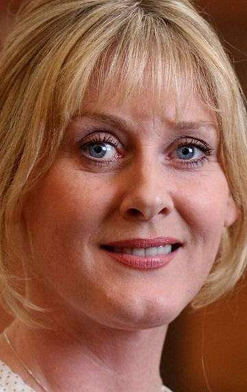 Актер Сара Ланкашир