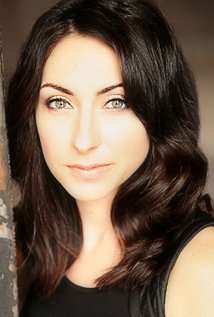 Фото Тара Макри