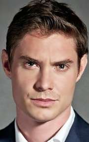 Актер Макс Браун