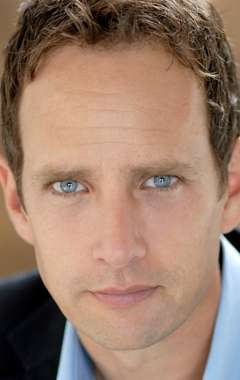 Актер Роберт Молони