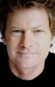 Актер Джозеф Адамс