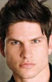 Актер Дэниэл Буко