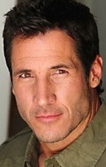 Актер Дастин Деннард