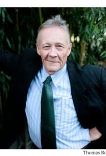 Актер Томас Рой