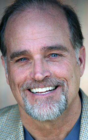 Фото Том Омер