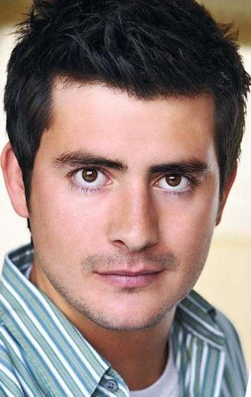 Актер Т. Дж. Лоузер