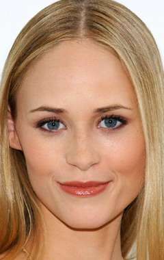 Актер Инес Бьёрг Давид