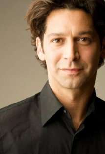 Актер Сэмюэл Гулд