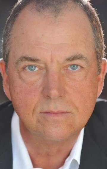 Актер Грегори Итцин