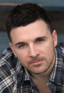 Актер Ти Александр