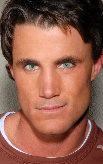 Актер Грег Плитт