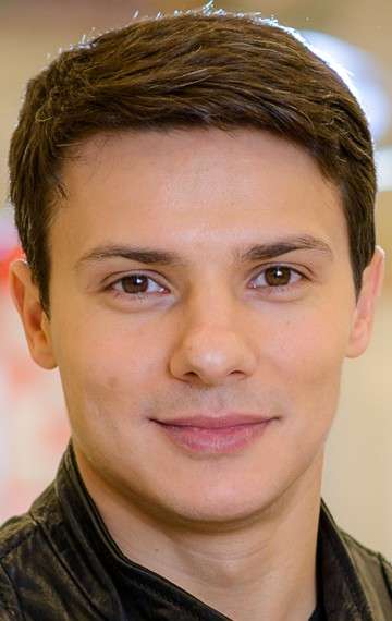 Актер Александр Новин