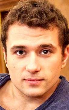 Актер Александр Якин