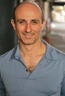 Актер Стефен ДеРоса