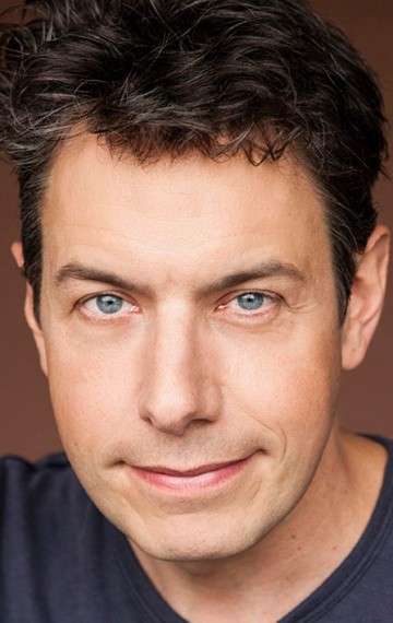 Актер Джон Росс Боуи