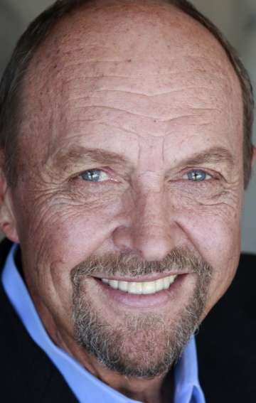 Актер Джон Эштон