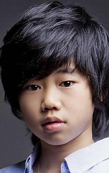 Актер Пак Чжи Бин