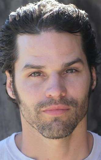 Актер Роберт Гомер Моллохан