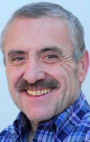 Актер Питер Сирагуса