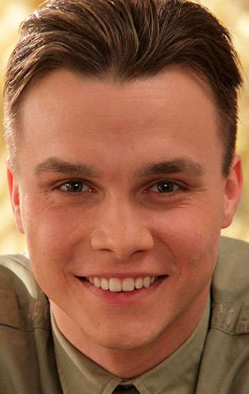 Актер Ярослав Жалнин